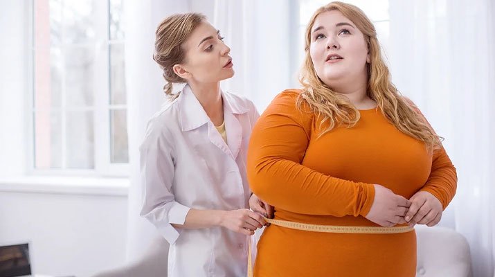 obez kadın muayene